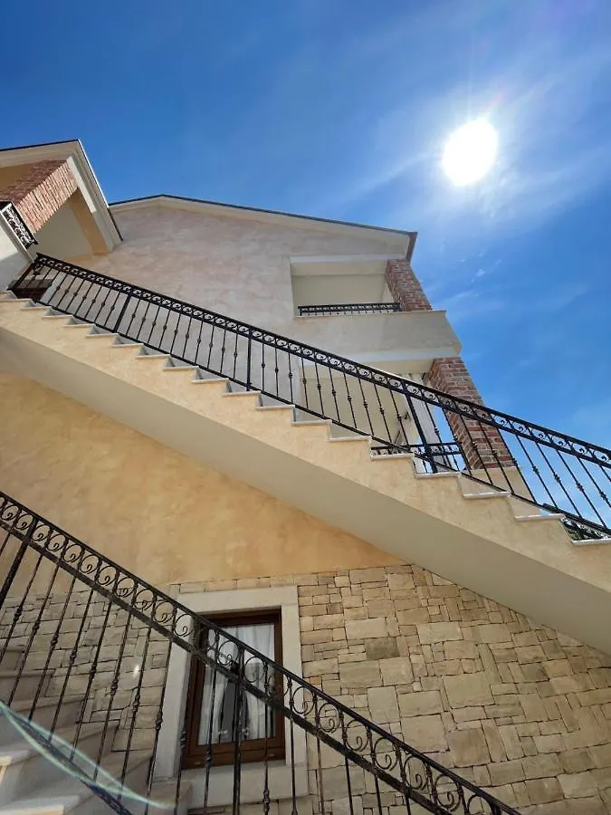 Apartments Sanja Pinezici
