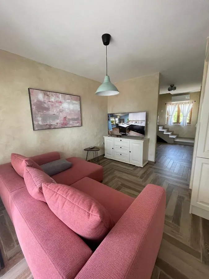 Apartments Sanja Pinezici  Croatia
