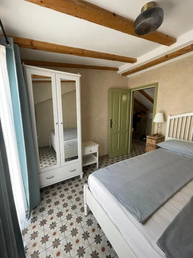 Apartments Sanja Pinezici  Croatia